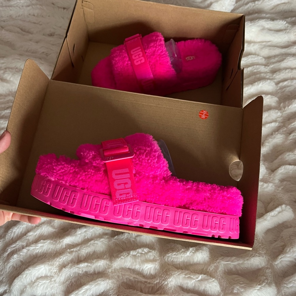 Ugg Fluffita Slides